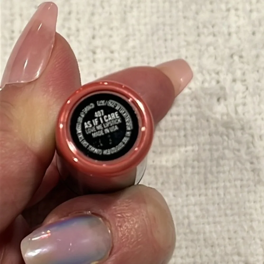 MAC LIPSTICK As‎ if I care Love me lipstick 407 used